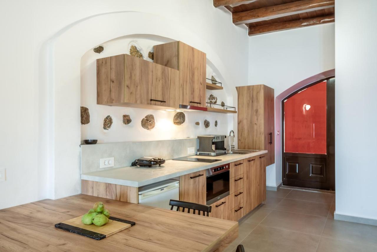 Superb Apartments Kriaras Sea View In Sfakia Khóra Sfakíon 외부 사진