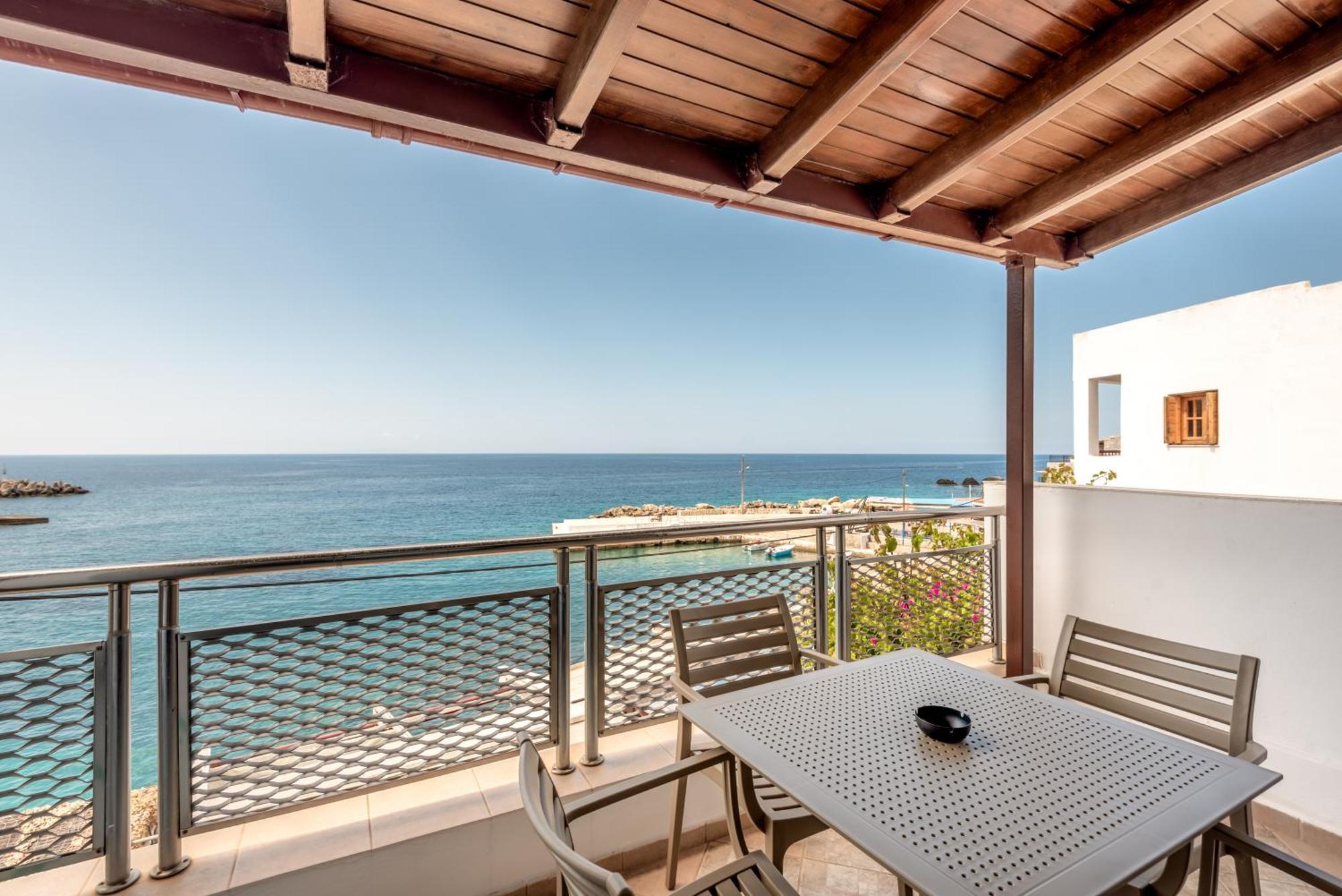 Superb Apartments Kriaras Sea View In Sfakia Khóra Sfakíon 외부 사진