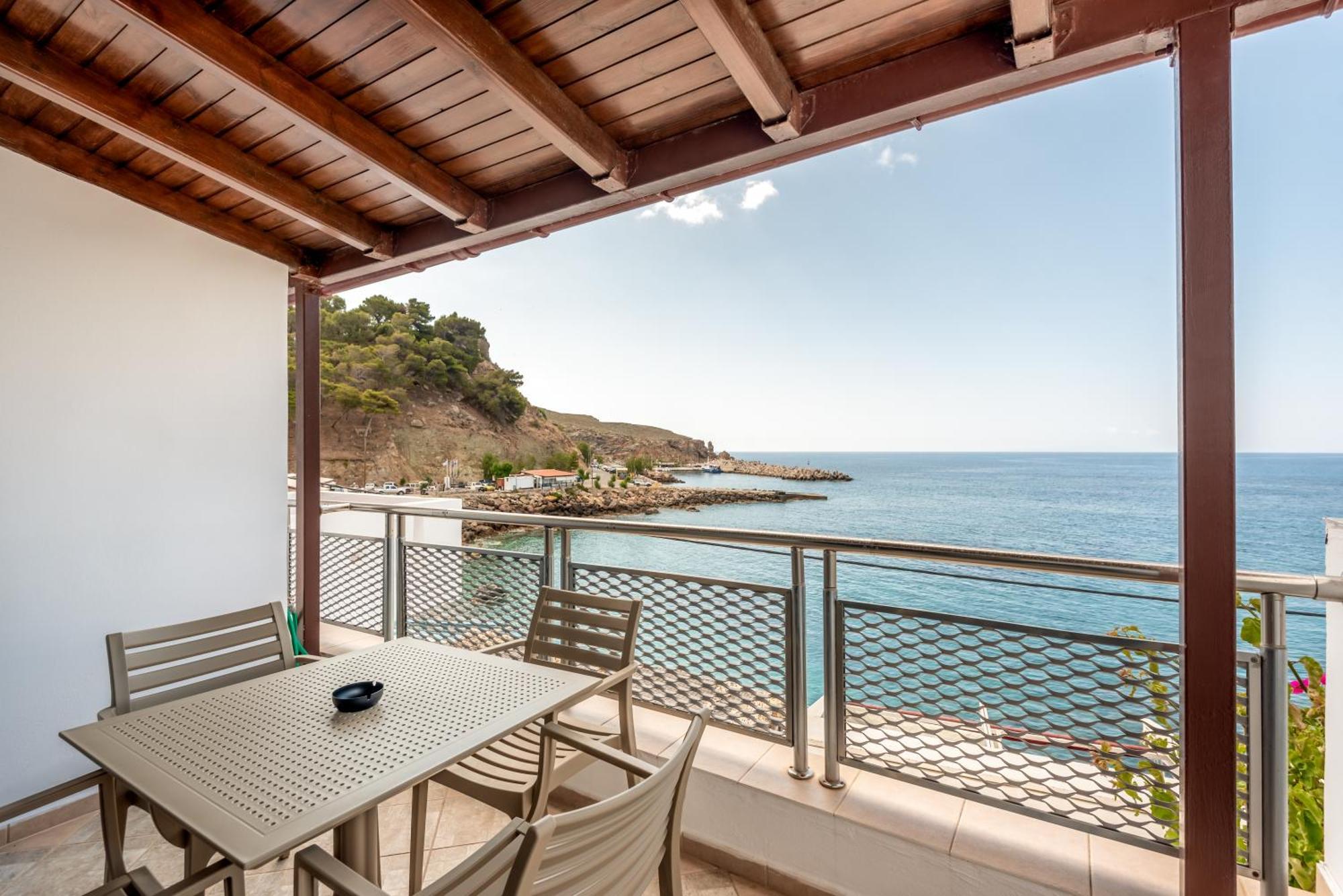 Superb Apartments Kriaras Sea View In Sfakia Khóra Sfakíon 외부 사진
